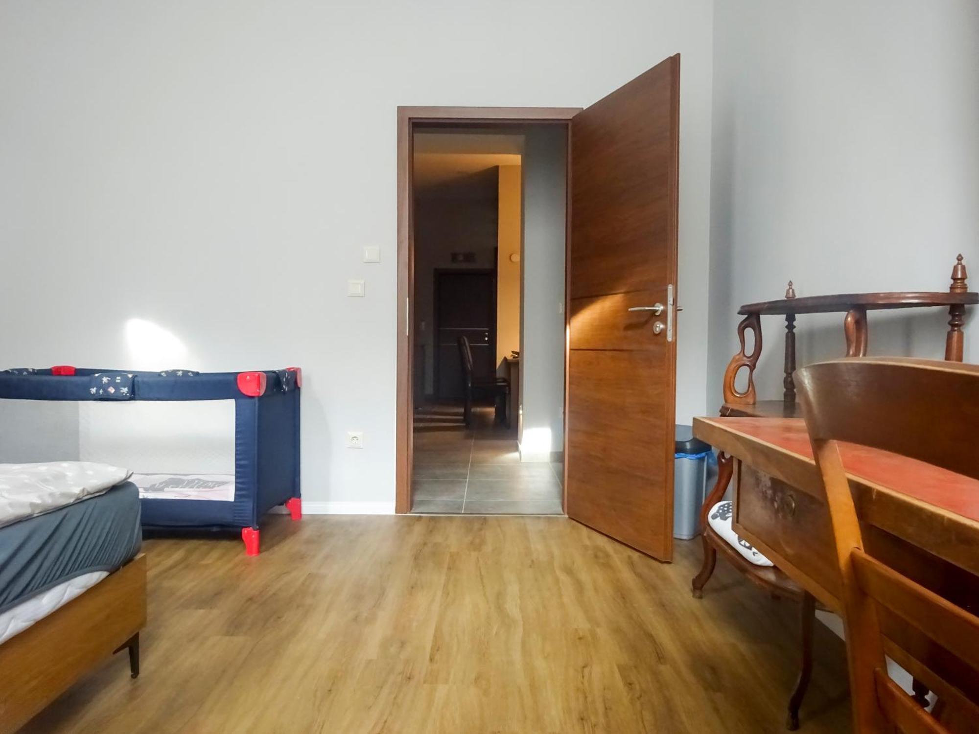Corvin Point And Vendégház 3*